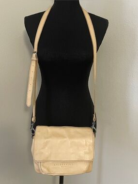 LIEBESKIND BERLIN Beige/Nude Calista Leather Crossbody Bag Preppy Cool Girl